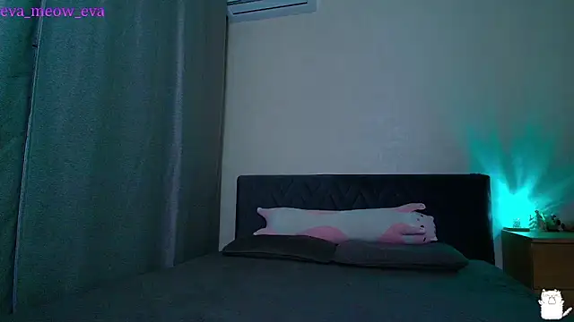 Meow Eva Meow online show from 04-30-26, 09:08