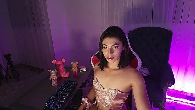 Snapshot of IsabelleFoxx_ chatting on 01-05-25, 12:20 IsabelleFoxx online show from 01-05-25, 12:20