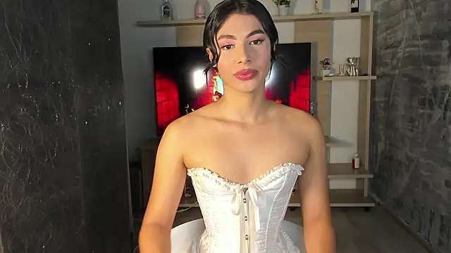 Snapshot of IsabelleFoxx_ chatting on 02-14-25, 03:47 IsabelleFoxx online show from 02-14-25, 03:47