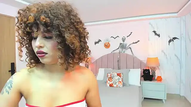 MadelaineJones online show from 10-27-25, 08:13