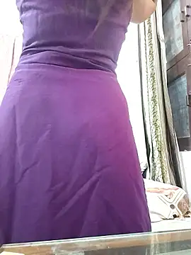 Snapshot of MohiniHott chatting on 09-17-25, 08:49 MohiniHott online show from 09-17-25, 08:49