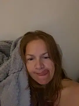 Snapshot of Leyna_liu chatting on 11-04-25, 05:28 Leyna liu online show from 11-04-25, 05:28