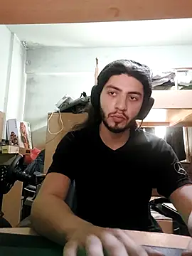 Snapshot of kleineid77 chatting on 05-27-26, 01:41 kleineid77 online show from 05-27-26, 01:41