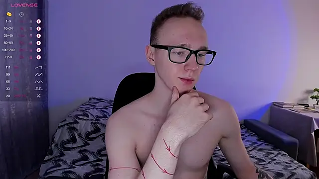 Alex silents online show from 03-19-25, 01:07