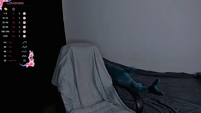 Snapshot of Alex_silents chatting on 01-13-26, 02:44 Alex silents online show from 01-13-26, 02:44