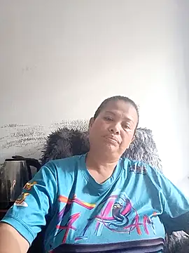 Snapshot of Fon_Bigboobs chatting on 02-08-26, 09:45 Fon Bigboobs online show from 02-08-26, 09:45