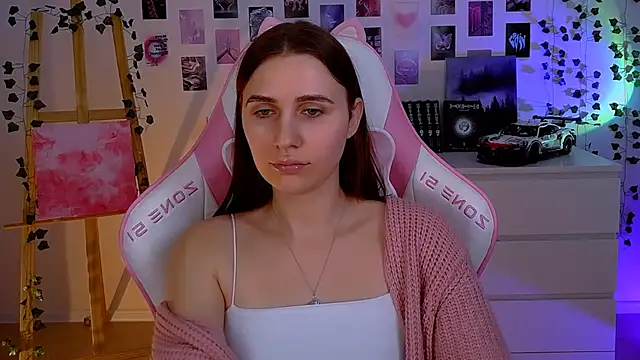 AliceCharmy online show from 01-30-25, 01:21