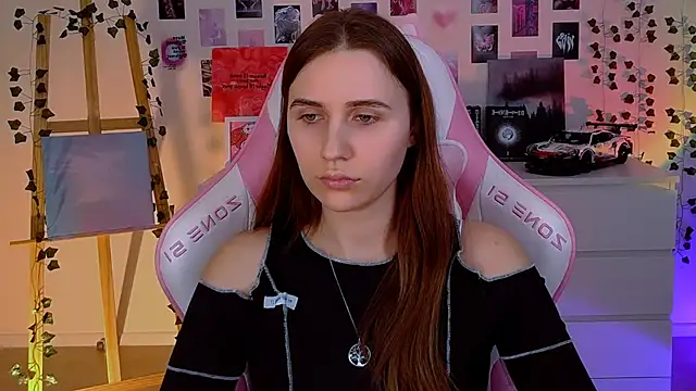 AliceCharmy online show from 02-13-25, 04:50