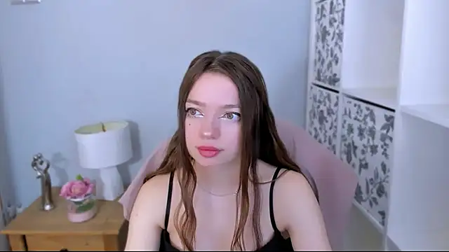 Snapshot of GraceLips chatting on 01-16-26, 06:28 GraceLips online show from 01-16-26, 06:28