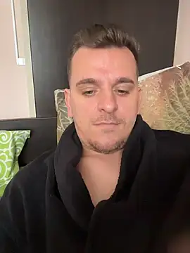 Huge cock22cm online show from 03-29-26, 10:59