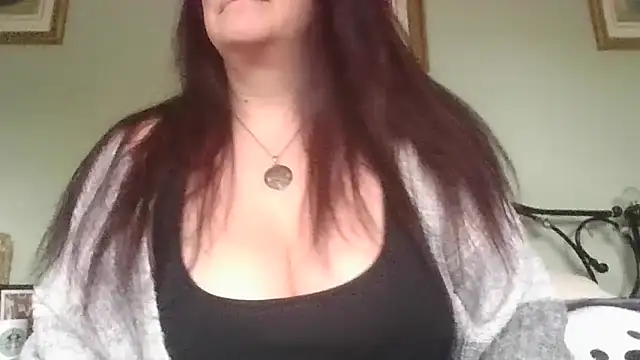 Snapshot of MissKisu chatting on 02-09-26, 03:38 MissKisu online show from 02-09-26, 03:38