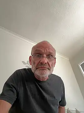 ShyDave81 online show from 07-12-26, 04:42