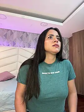 Snapshot of Brenda_Garcia chatting on 03-09-25, 12:09 Brenda Garcia online show from 03-09-25, 12:09