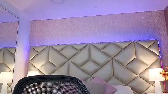 Snapshot of Brenda_Garcia chatting on 09-21-25, 12:07 Brenda Garcia online show from 09-21-25, 12:07