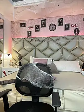 Snapshot of Brenda_Garcia chatting on 10-09-25, 08:18 Brenda Garcia online show from 10-09-25, 08:18