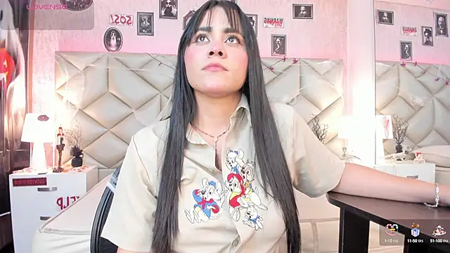 Snapshot of Brenda_Garcia chatting on 10-16-25, 08:10 Brenda Garcia online show from 10-16-25, 08:10