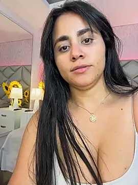 Snapshot of Brenda_Garcia chatting on 11-29-25, 07:39 Brenda Garcia online show from 11-29-25, 07:39