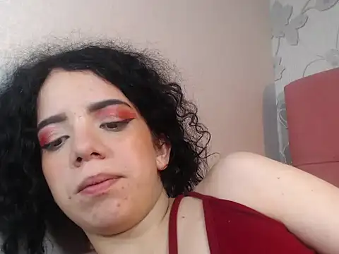 Snapshot of EmmaCowperr chatting on 12-24-24, 01:38 EmmaCowperr online show from 12-24-24, 01:38