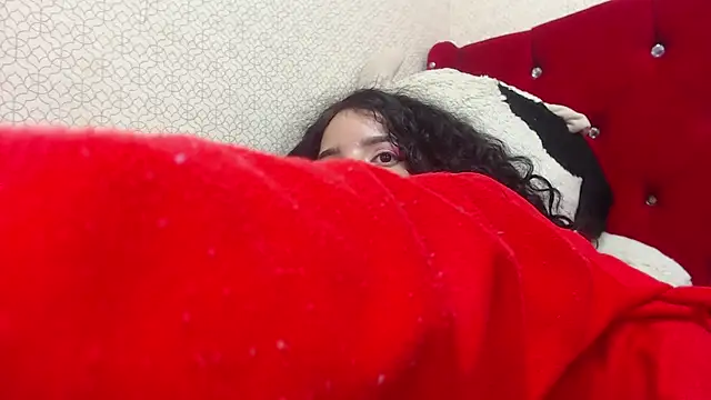 Snapshot of EmmaCowperr chatting on 02-03-25, 02:55 EmmaCowperr online show from 02-03-25, 02:55