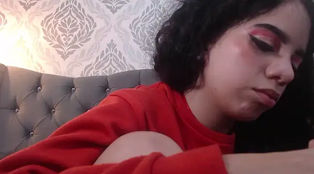 Snapshot of EmmaCowperr chatting on 03-10-25, 05:50 EmmaCowperr online show from 03-10-25, 05:50