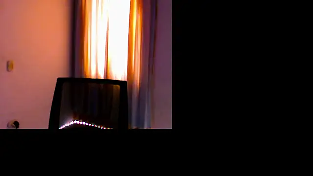 Snapshot of DanteSantoro chatting on 01-08-26, 05:37 DanteSantoro online show from 01-08-26, 05:37