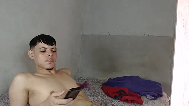 MicaelRian69 online show from 10-28-25, 06:32