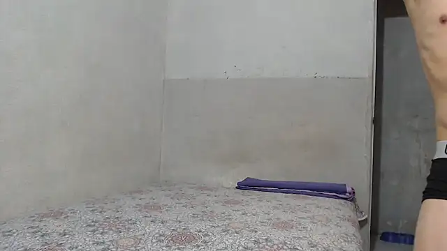 Snapshot of MicaelRian69 chatting on 01-15-26, 02:49 MicaelRian69 online show from 01-15-26, 02:49