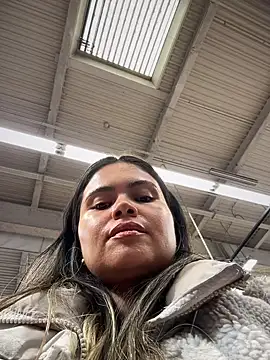 Snapshot of melanny10 chatting on 01-14-26, 11:16 melanny10 online show from 01-14-26, 11:16