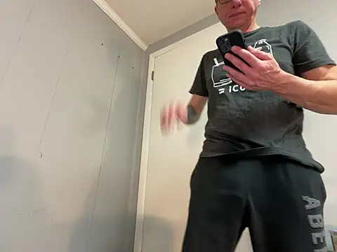 mouser21212 online show from 01-06-25, 06:25