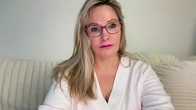 Milf Goddess online show from 09-27-25, 06:51