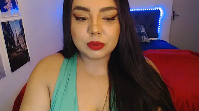 Snapshot of Internacionalist7 chatting on 02-10-25, 07:28 Internacionalist7 online show from 02-10-25, 07:28