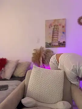 Ashleyjenner  online show from 04-09-26, 02:44