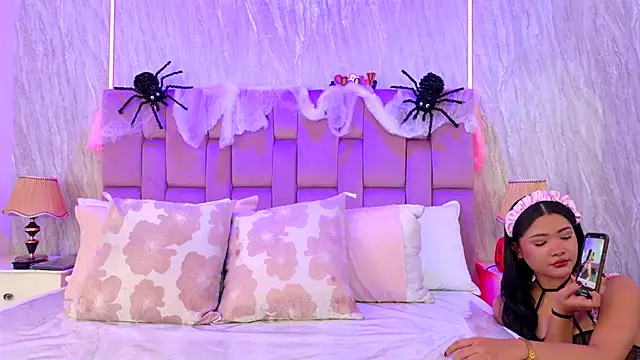 AmberrRosee online show from 10-30-25, 07:58