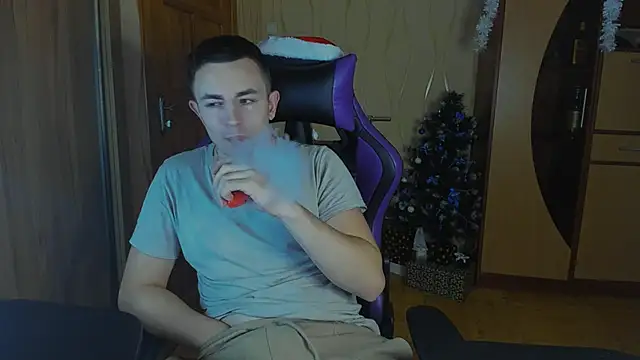 Snapshot of bigmark033 chatting on 01-10-25, 04:51 bigmark033 online show from 01-10-25, 04:51