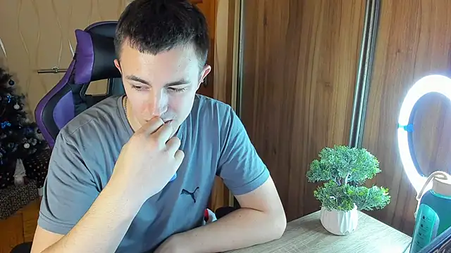 Snapshot of bigmark033 chatting on 01-23-25, 03:22 bigmark033 online show from 01-23-25, 03:22