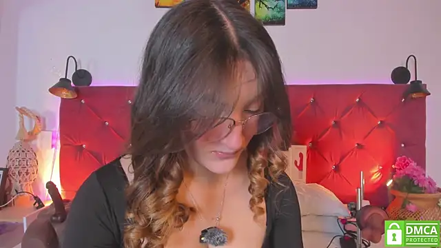 Ruth harvey  online show from 04-07-26, 01:33