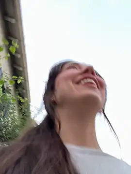 Snapshot of emiliasommer chatting on 09-28-25, 05:18 emiliasommer online show from 09-28-25, 05:18