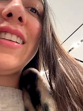 Snapshot of emiliasommer chatting on 10-14-25, 12:50 emiliasommer online show from 10-14-25, 12:50