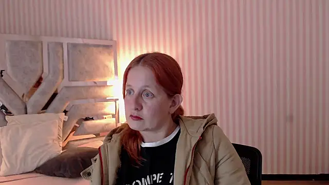 ViioletaMora online show from 03-18-25, 02:25