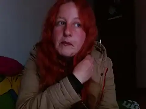 ViioletaMora online show from 10-13-25, 09:37