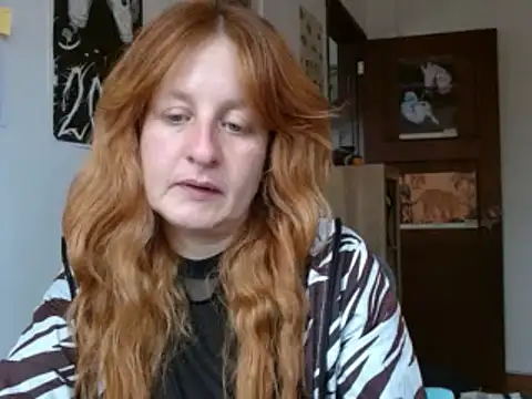 ViioletaMora online show from 05-18-26, 08:47