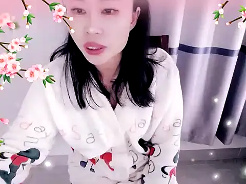 xiaoxuer online show from 12-10-24, 04:34