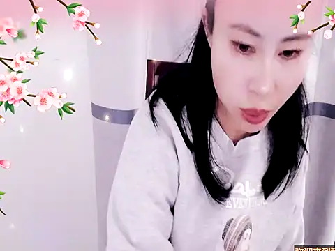 xiaoxuer online show from 12-29-24, 04:16