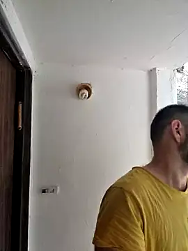 Snapshot of zefside42 chatting on 11-10-25, 10:25 zefside42 online show from 11-10-25, 10:25