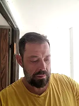 Snapshot of zefside42 chatting on 11-15-25, 11:18 zefside42 online show from 11-15-25, 11:18