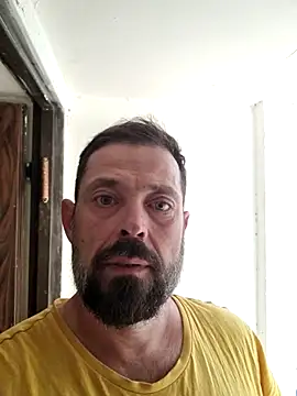 Snapshot of zefside42 chatting on 11-18-25, 12:20 zefside42 online show from 11-18-25, 12:20