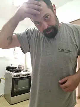 Snapshot of zefside42 chatting on 12-01-25, 12:10 zefside42 online show from 12-01-25, 12:10