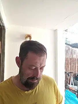 Snapshot of zefside42 chatting on 12-03-25, 11:52 zefside42 online show from 12-03-25, 11:52