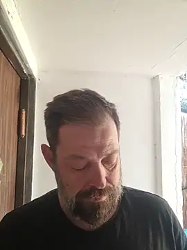 Snapshot of zefside42 chatting on 12-05-25, 07:50 zefside42 online show from 12-05-25, 07:50