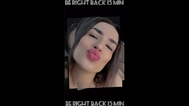 Snapshot of Camilla__one__ chatting on 12-17-25, 01:44 Camilla one online show from 12-17-25, 01:44